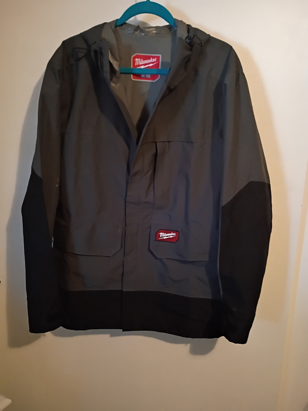Milwaukee Rain Windbreaker Jacket Size L